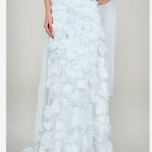 NWT Whimsical 3-D floral Wedding dress